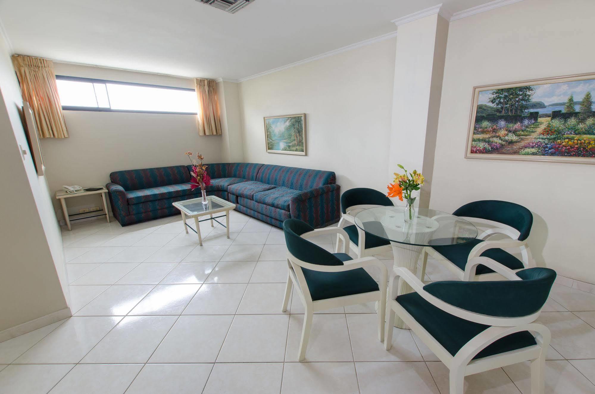 Apart Hotel Kennedy Guayaquil Extérieur photo